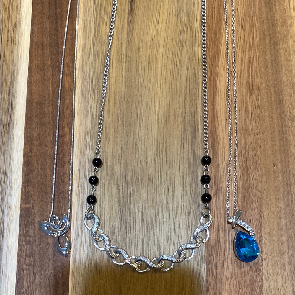 4/$20 bundle of 3 necklaces